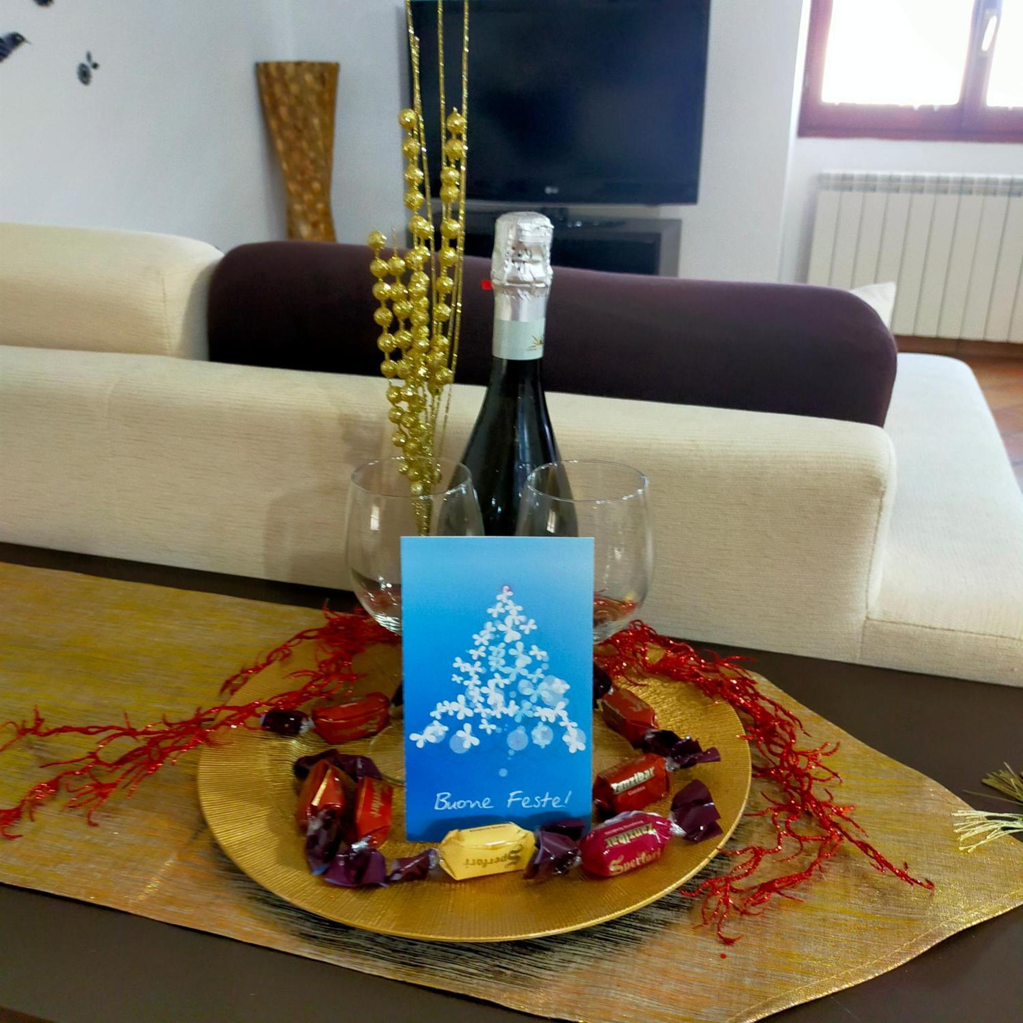 Appartement Mansarda Viti - Sguardo Su Frontone - Extérieur photo